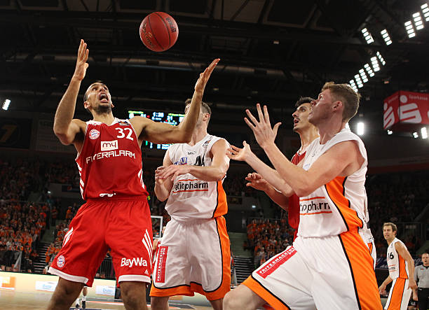 现了精湛的 现了精湛的